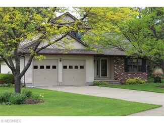 5469 Pin Oak Cir, Sheffield Village, OH 44054
