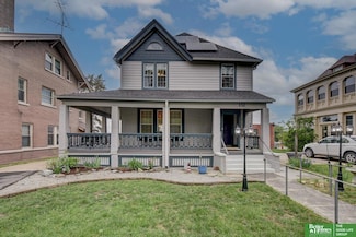 132 N 39th St, Omaha, NE 68131