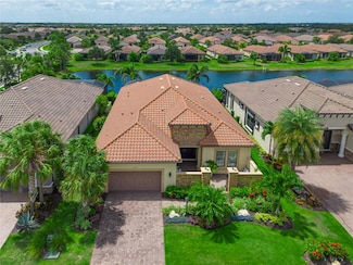 13214 Treviso Dr, Bradenton, FL 34211