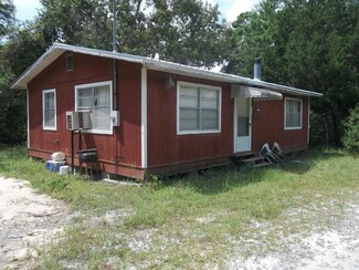 109 Hiawatha Dr, Florahome, FL 32140