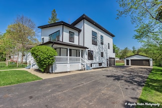 62 Pine St Unit A, Grayslake, IL 60030