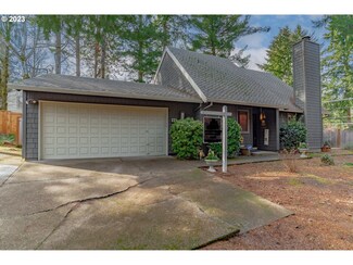 11 Eagle Crest Dr, Lake Oswego, OR 97035