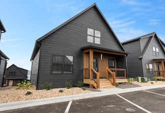 340 Poolside Pass Unit 16, Hollister, MO 65672