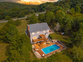 807 S Stanford Dr, Rogersville, MO 65742