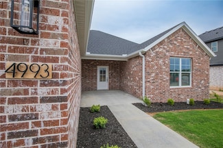 4993 Farmhouse St, Springdale, AR 72762