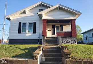328 E Laurel St, Seymour, IN 47274