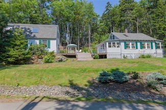 49 Wall Point Rd, Boothbay Harbor, ME 04538
