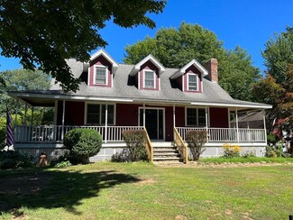 1 Maple Spring Dr, Rutland, MA 01543