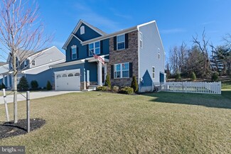 114 E Crossing Dr, Mount Royal, NJ 08061