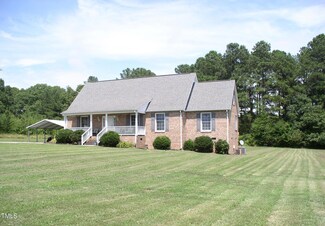153 Cedar Grove Dr, Henderson, NC 27537