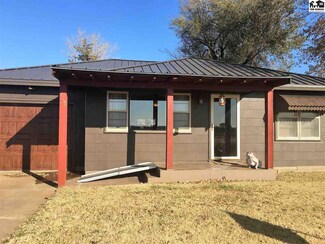 223 E American Rd, Lyons, KS 67554