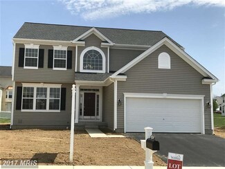 12511 Olivine Ct, Hagerstown, MD 21740