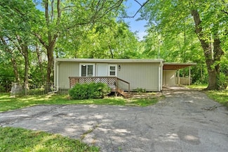 10 W 98th St, Kansas City, MO 64114