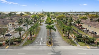 17847 NW 74th Path, Hialeah, FL 33015