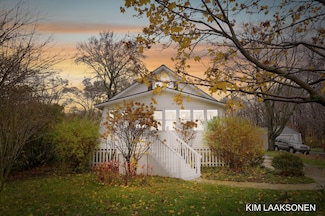 579 Butternut Dr, Holland, MI 49424