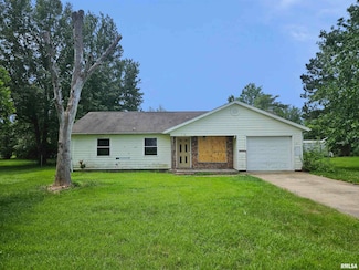 1605 E Pickett Ln, Marion, IL 62959