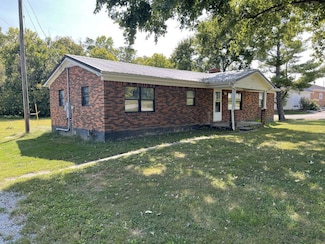 911 E Main St, Stanford, KY 40484