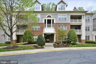 127 Timberbrook Ln Unit 203, Gaithersburg, MD 20878