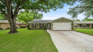 609 Arleta Ln, Ennis, TX 75119