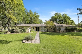 20 Oak Haven Rd, Fredericksburg, TX 78624