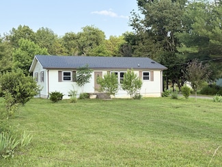 826 Twin Oak Dr, Murfreesboro, TN 37130