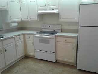 701 SW 142nd Ave Unit 104S, Pembroke Pines, FL 33027