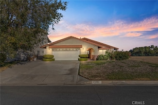 14087 Driftwood Dr, Victorville, CA 92395
