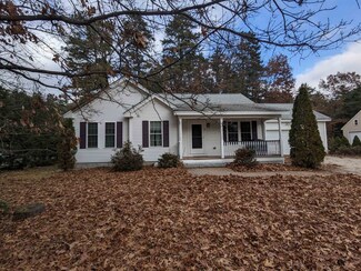 16 Lawrence St, Concord, NH 03301
