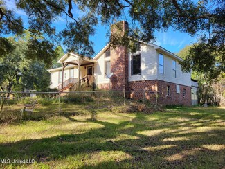 9107 Bayou Cumbest Rd, Moss Point, MS 39562