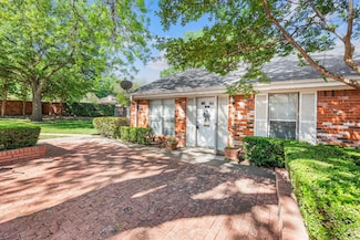 907 Roaring Springs Rd Unit 90, Fort Worth, TX 76114