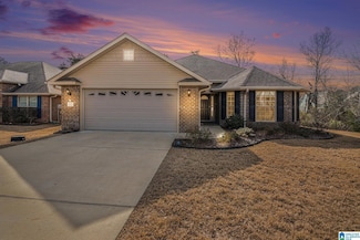 312 Golden Meadows Place, Alabaster, AL 35007