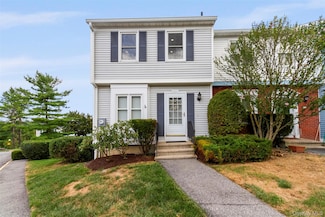 1001 Williamsburg Dr, Mahopac, NY 10541