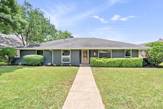 6742 Saint Anne St, Dallas, TX 75248
