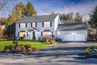 42 Green Meadow Dr, Tinton Falls, NJ 07724