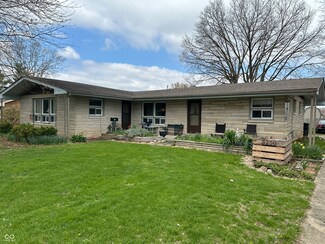 3250 Hillcrest Dr, Columbus, IN 47203