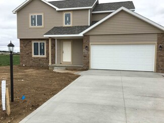 110 Cameron Dr, Wakarusa, IN 46573