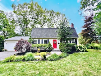 207 Diane Ln, Bristol, CT 06010