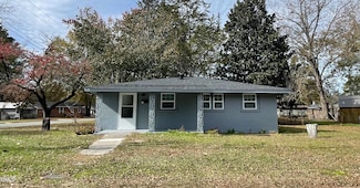 312 S Wooten St, La Grange, NC 28551