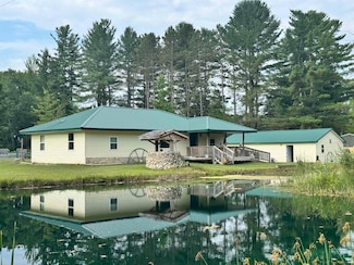 3921 Pratt Lake Rd, Gladwin, MI 48624