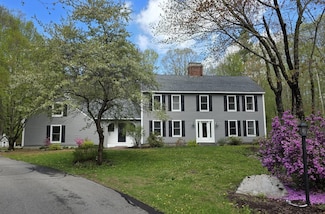 62 Ridge Rd, Concord, NH 03301