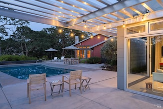 12650 Henno Rd, Glen Ellen, CA 95442