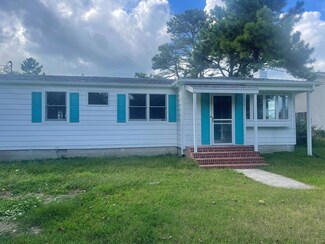 31370 Sunset Dr, Painter, VA 23420