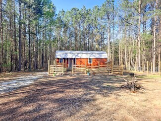 686 Atkins Rd, Carbon Hill, AL 35549