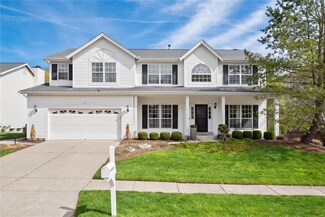815 Kiefer Trails Dr, Ballwin, MO 63021