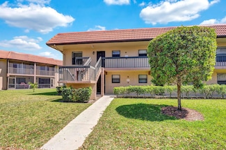 21895 Lake Forest Cir Unit 201, Boca Raton, FL 33433