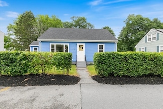 691 Beacon St, Lowell, MA 01850