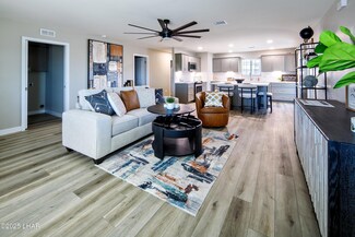 166 Resorter Ln, Lake Havasu City, AZ 86406