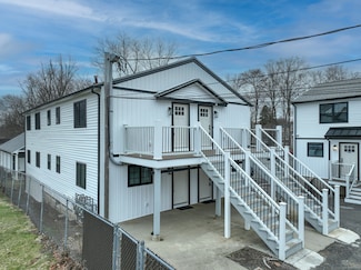 571 Center St Unit 2, Wallingford, CT 06492