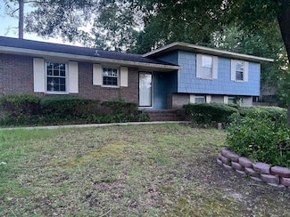 215 Woodland Cir, Troy, AL 36081