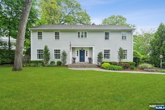 301 W End Ave, Ridgewood, NJ 07450